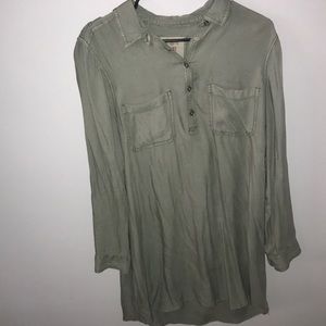 Green long sleeve dress.